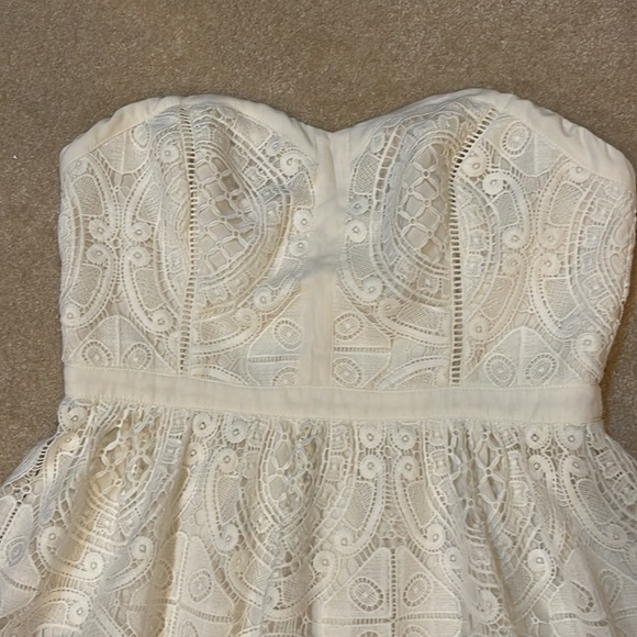 Nordstroms, strapless white lace mini dress, large - Picture 3 of 8